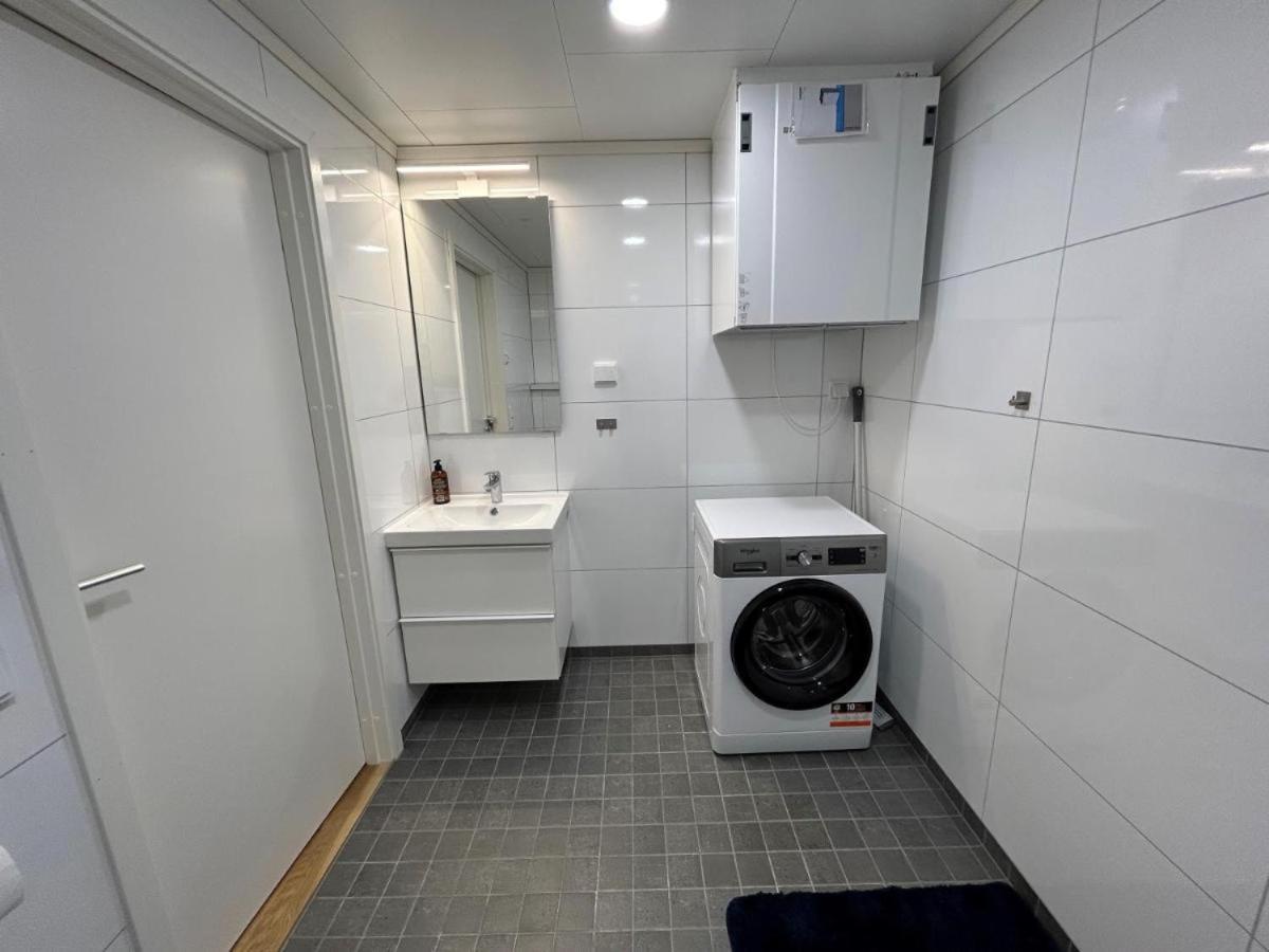 Lofoten Studio Apartment, Vestermyrveien 11 Свольвер Экстерьер фото