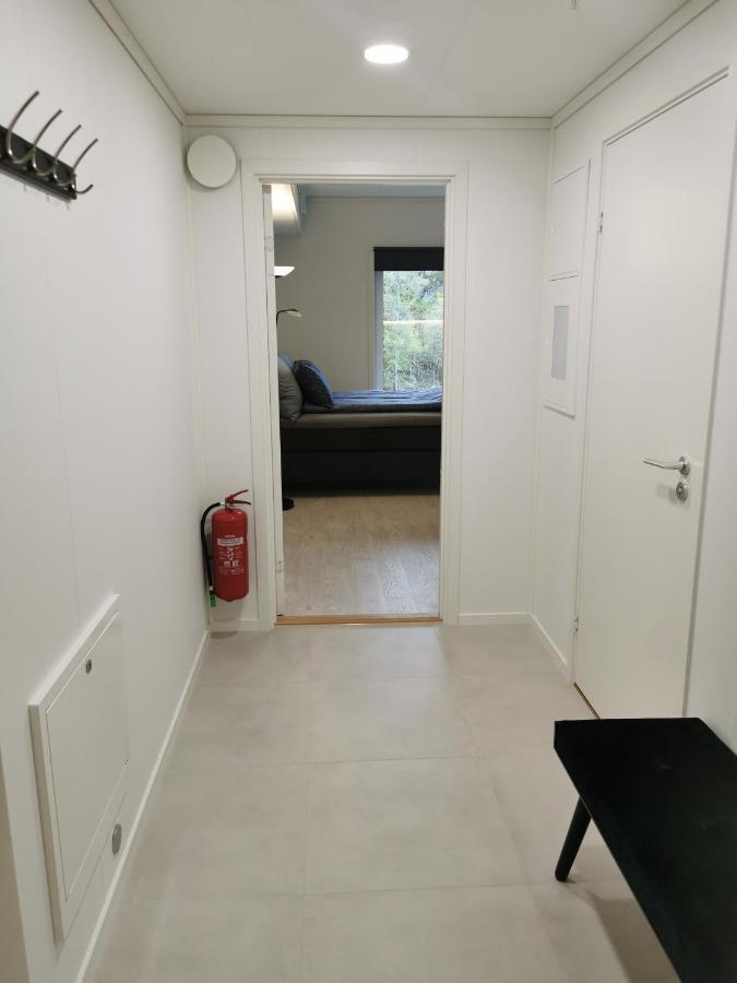 Lofoten Studio Apartment, Vestermyrveien 11 Свольвер Экстерьер фото
