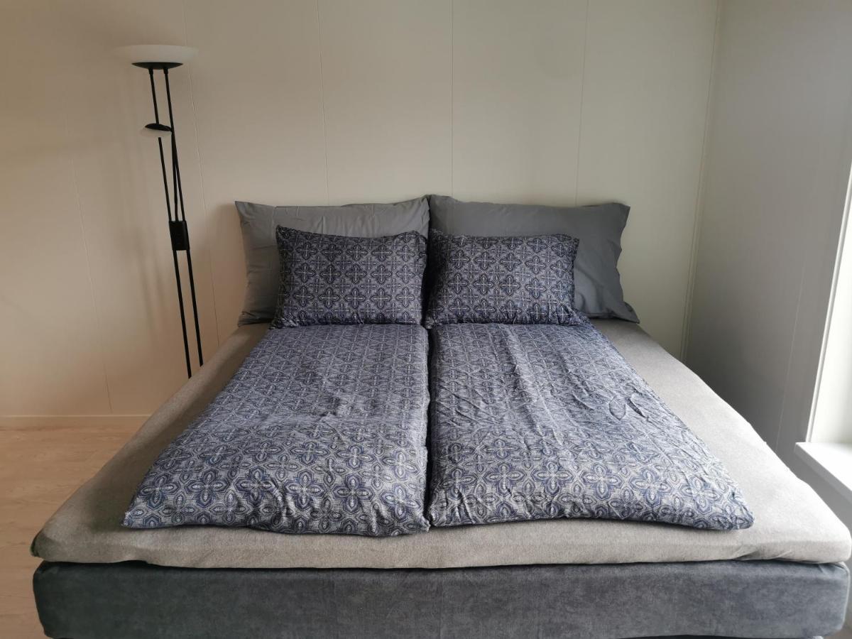 Lofoten Studio Apartment, Vestermyrveien 11 Свольвер Экстерьер фото